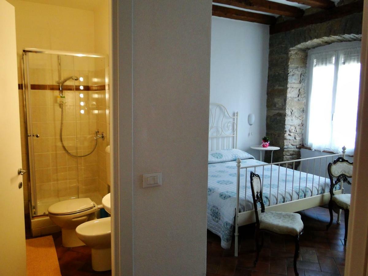 B&B Gens Julia Trieste Exteriör bild